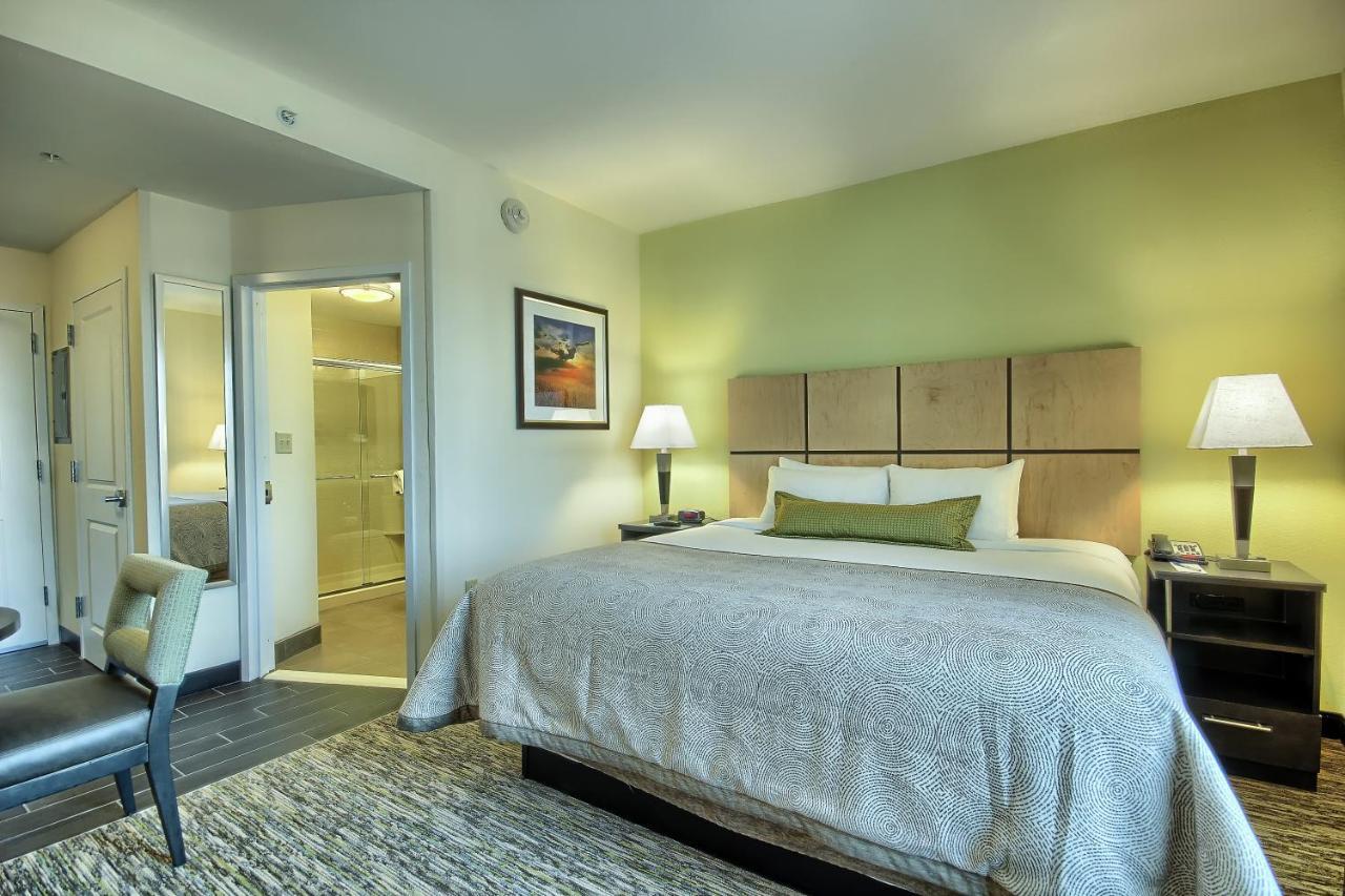 Candlewood Columbus - Grove By Ihg Hotel